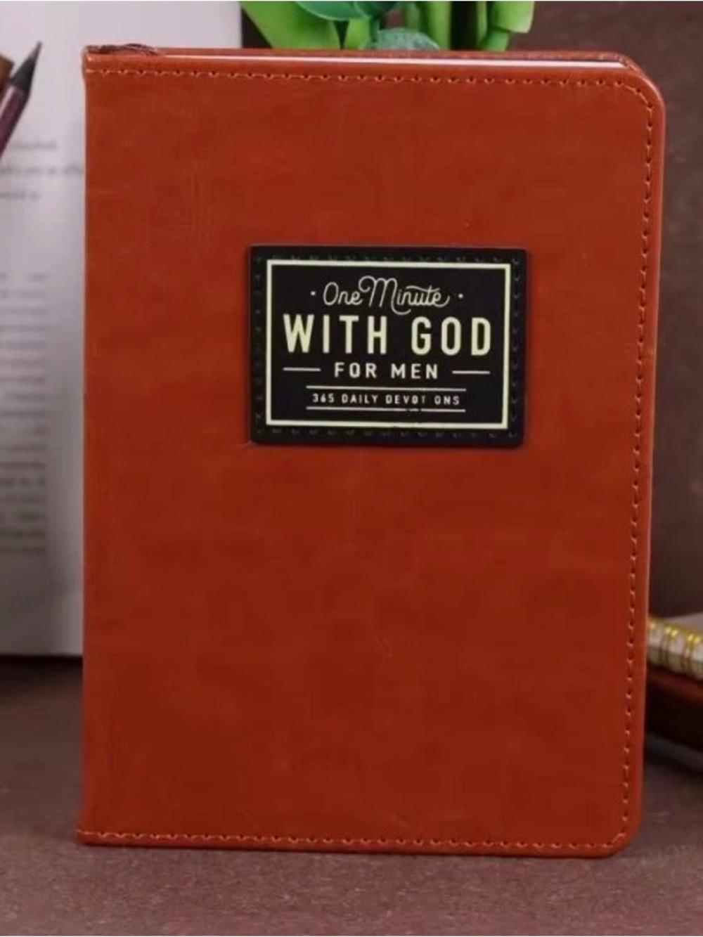 One Minute With God For Men Leather Devotional - Brown - Picture 3 of 4